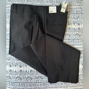 Lane Bryant 4-Season Slim Ankle Pant - Mid-rise - NWT - Size 20